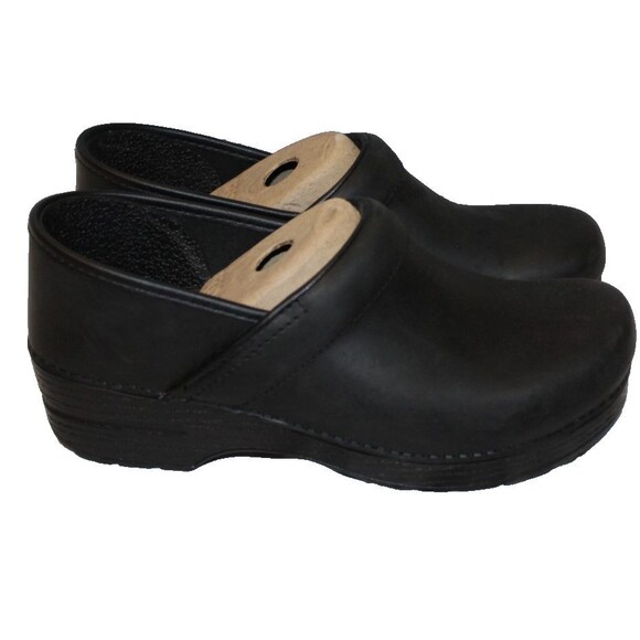 Dansko Women's Black Oiled Leather Professional Clogs EU 38 US 7.5-8 NIB NARROW - Picture 3 of 9